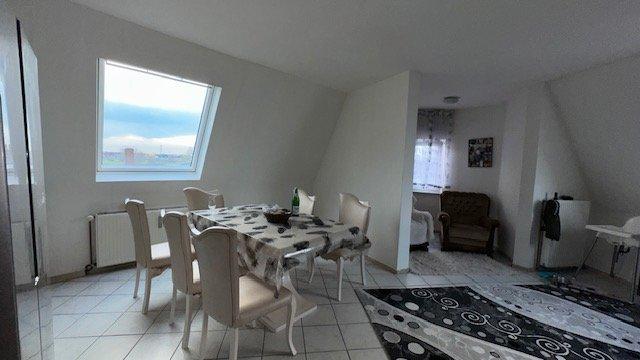 Dachgeschoßwohnung Duisburg Duisburg-Mitte - 5 Zimmer, 140 m&sup2;, 1.500&euro; | Angebot:26421993