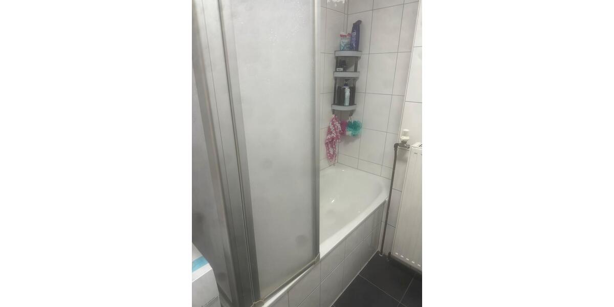 Etagenwohnung Duisburg Walsum - 5.5 Zimmer, 130 m&sup2;, 240.000&euro; | Angebot:23205437