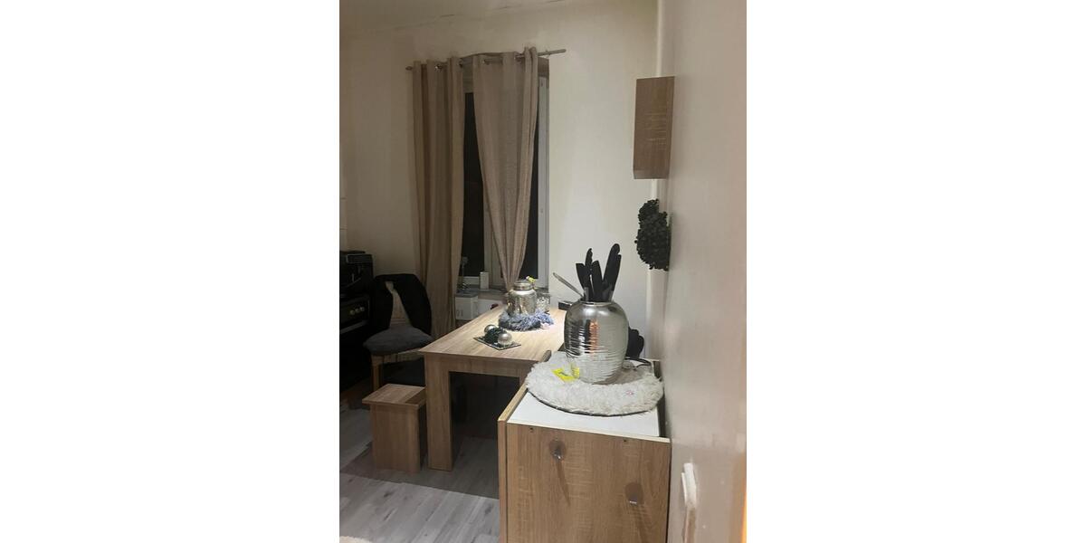 Etagenwohnung Wesel Fusternberg - 4 Zimmer, 100 m&sup2;, 930&euro; | Angebot:26705032