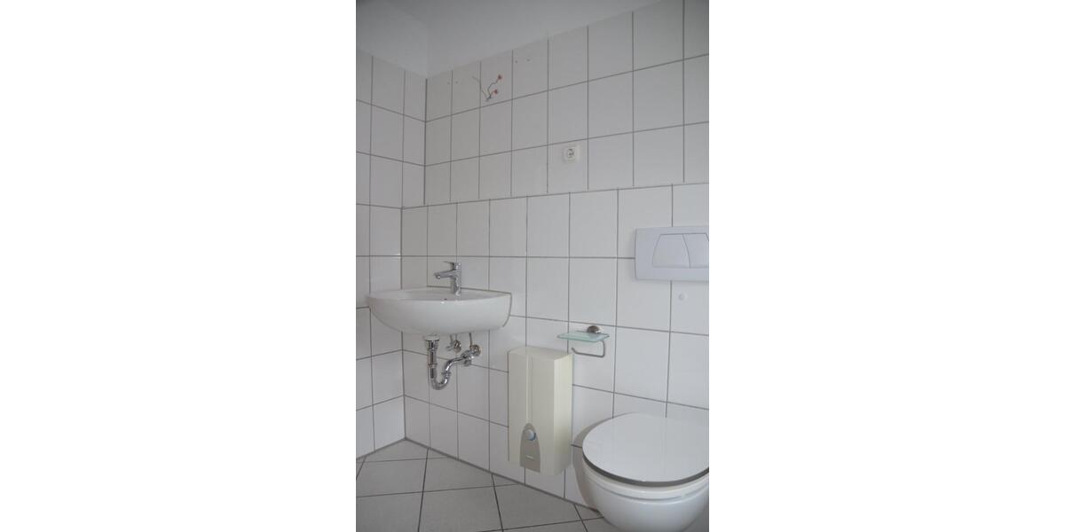 Etagenwohnung Moers Schwafheim - 3 Zimmer, 88 m&sup2;, 880&euro; | Angebot:25270781
