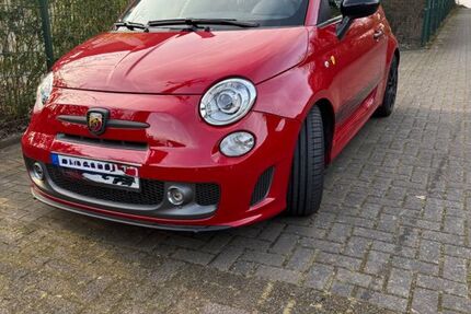 Abarth 595C 47.765 km 15.955 &euro; Neuss 41468