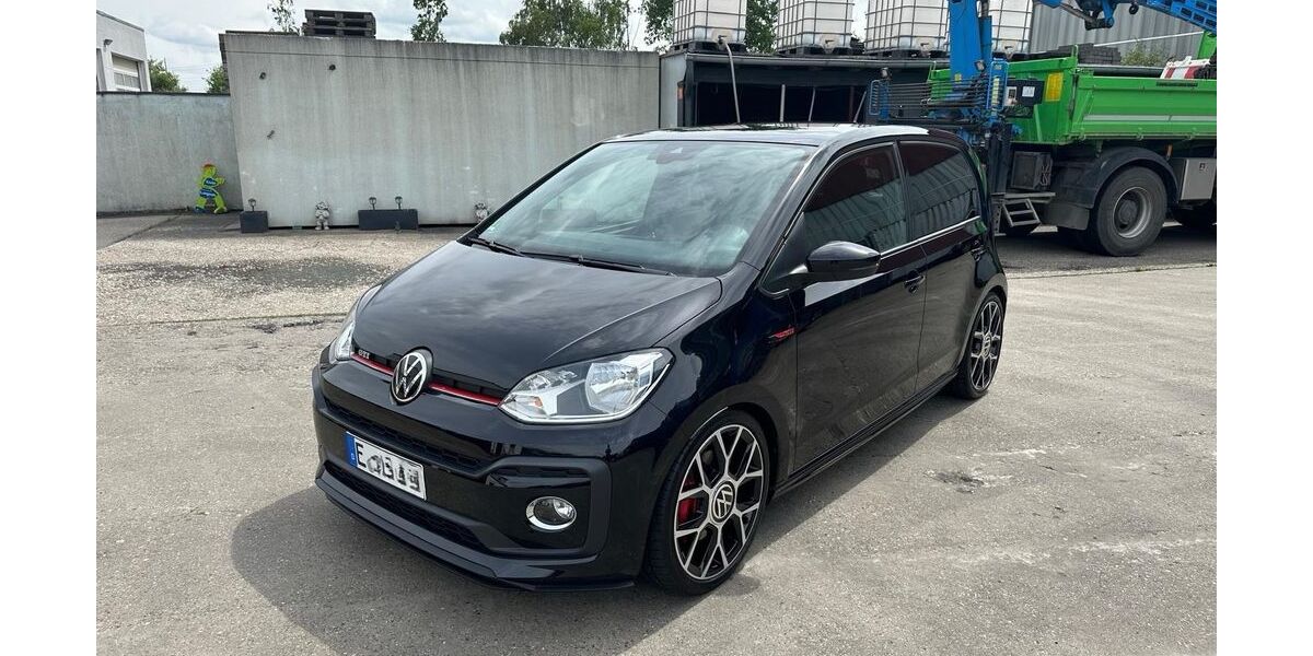 VW up! 9.900 km 17.990 &euro; Essen 45356