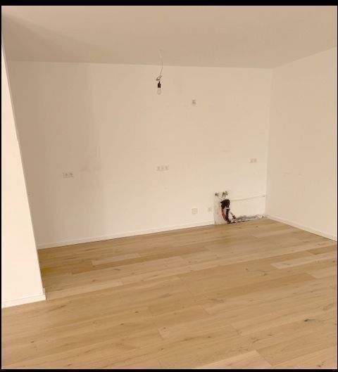 Etagenwohnung Kaarst Vorst - 3 Zimmer, 138 m&sup2;, 2.070&euro; | Angebot:25820113