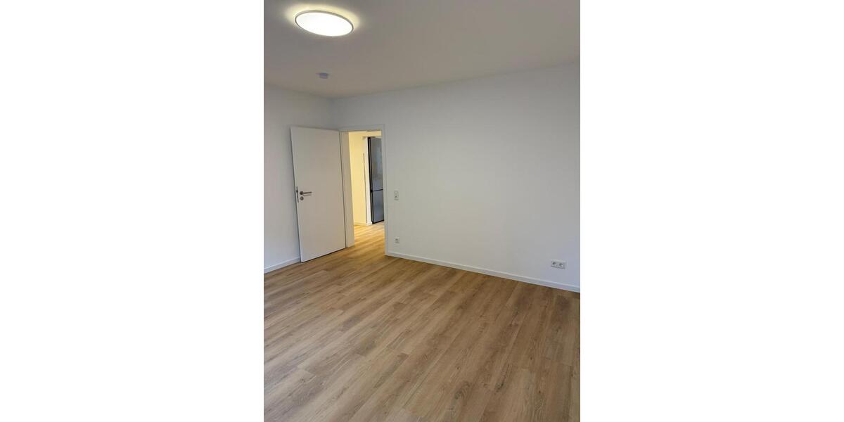 Erdgeschoßwohnung Duisburg Duisburg-Mitte - 3.5 Zimmer, 66 m&sup2;, 1.200&euro; | Angebot:25974614
