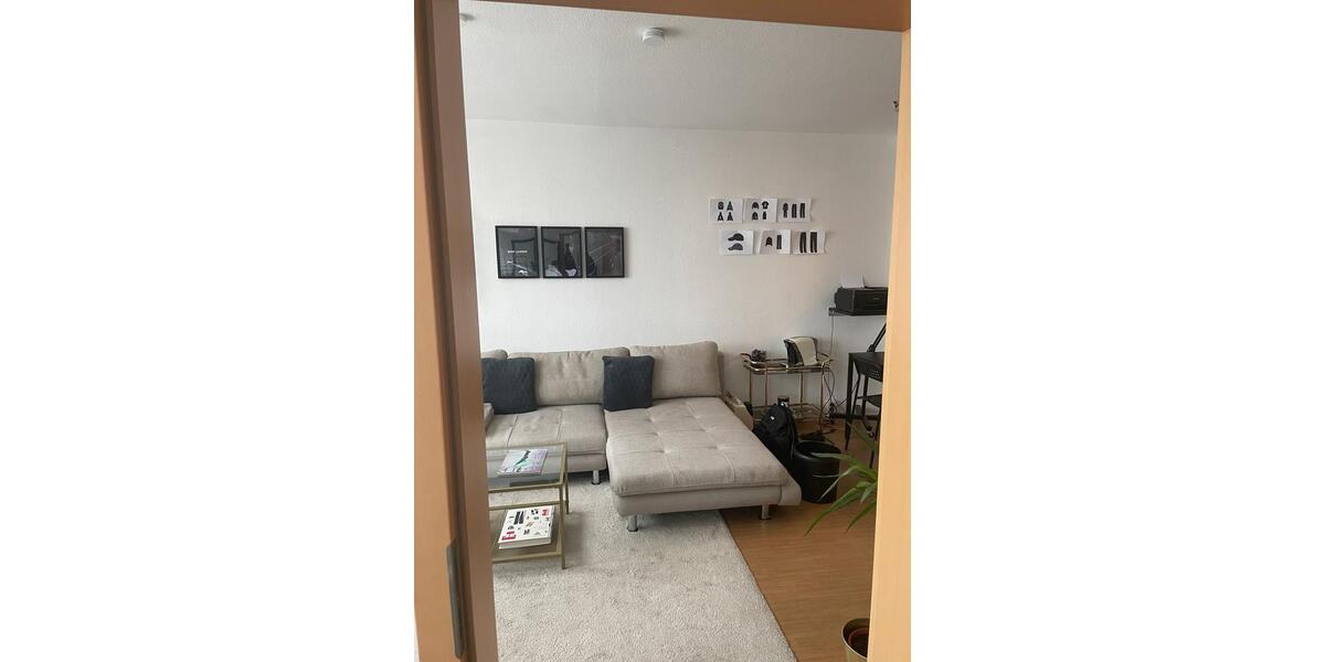 Etagenwohnung Duisburg - 2 Zimmer, 43 m&sup2;, 850&euro; | Angebot:25052504