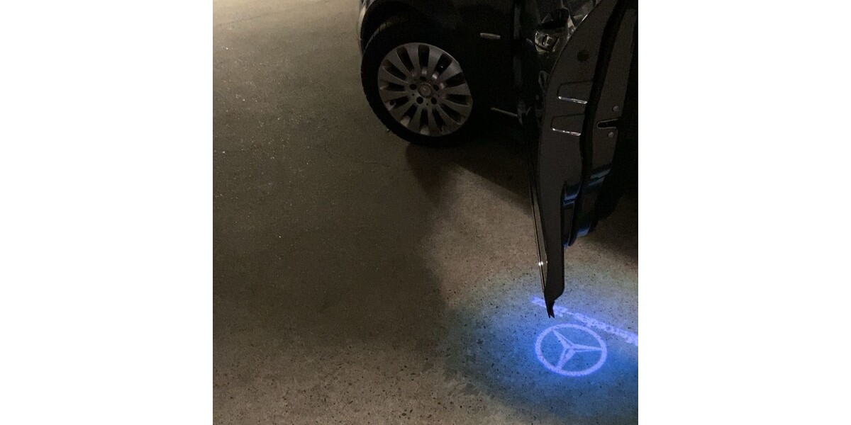 Mercedes-Benz C 220 186.839 km 8.300 &euro; Düsseldorf 40213