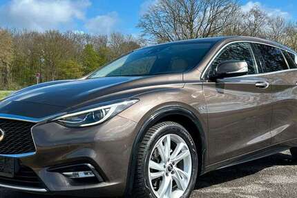INFINITI Q30 134.000 km 12.990 &euro; Neukirchen-Vluyn 47506
