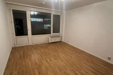 Wohnung Düsseldorf Garath - 4 Zimmer, 82 m&sup2;, 825&euro; | Angebot:25957804