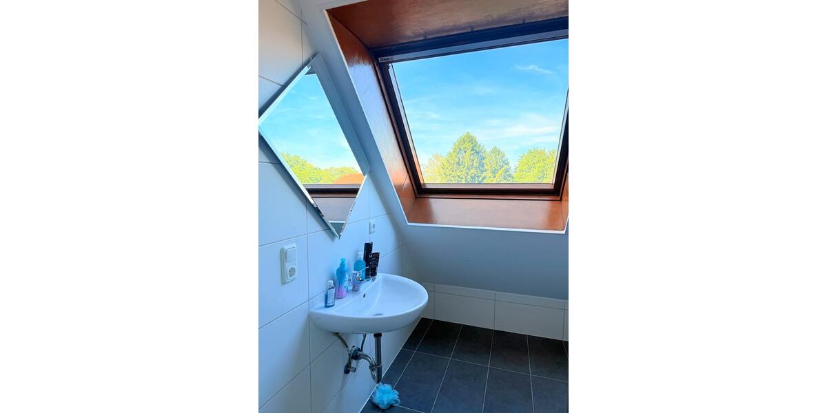 Dachgeschoßwohnung Krefeld Benrad - 2 Zimmer, 50 m&sup2;, 799&euro; | Angebot:26705006