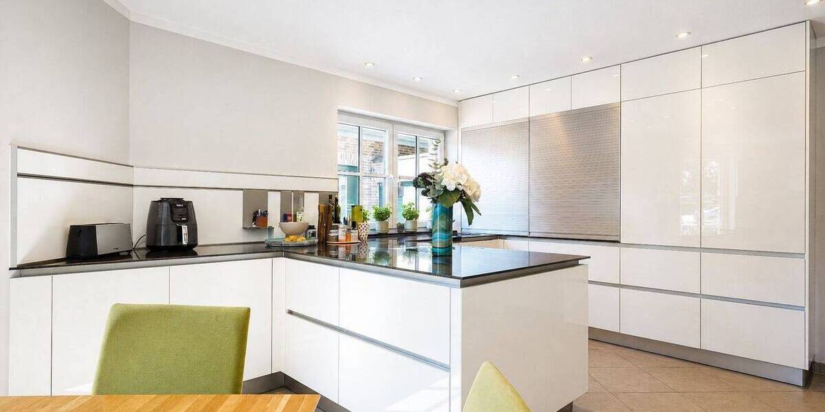 Einfamilienhaus Tönisvorst St. Tönis - 7 Zimmer, 217 m&sup2;, 865.000&euro; | Angebot:26751194
