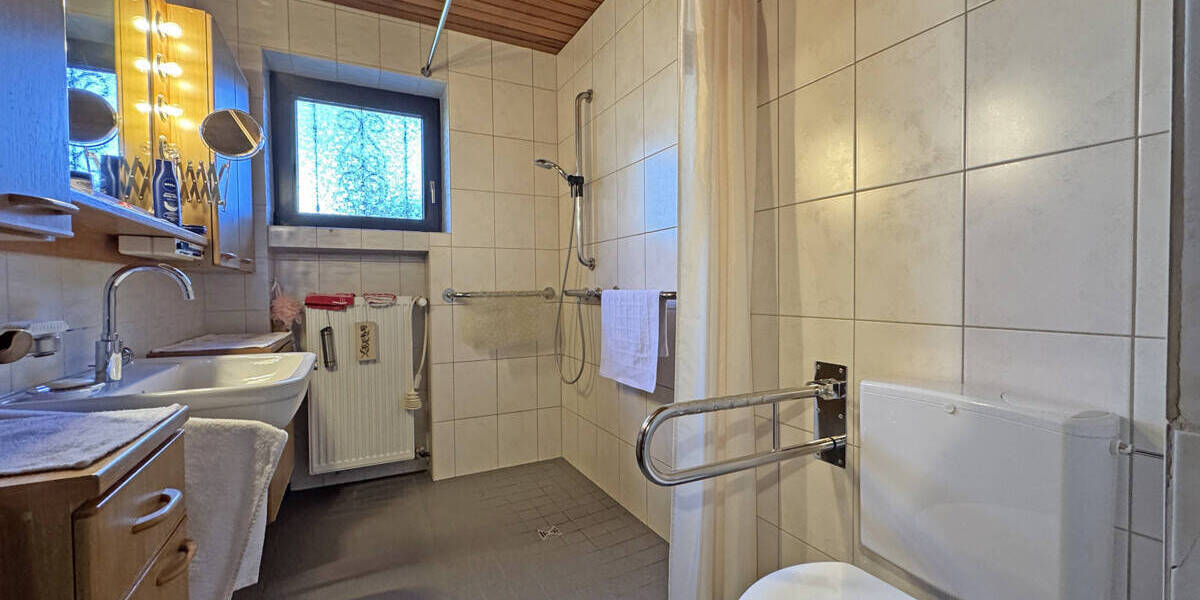 Mehrfamilienhaus, Wohnhaus Wesel Lackhausen - 7 Zimmer, 212 m&sup2;, 530.000&euro; | Angebot:25970382