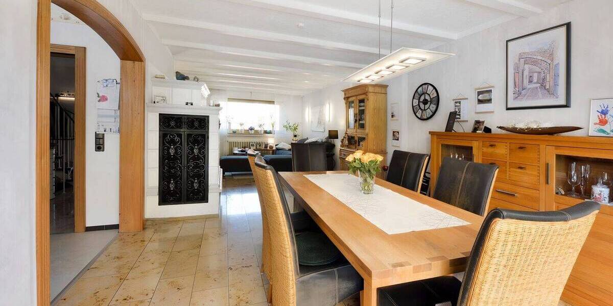 Reihenmittelhaus Moers Kapellen-Mitte - 4 Zimmer, 111 m&sup2;, 320.000&euro; | Angebot:26730873