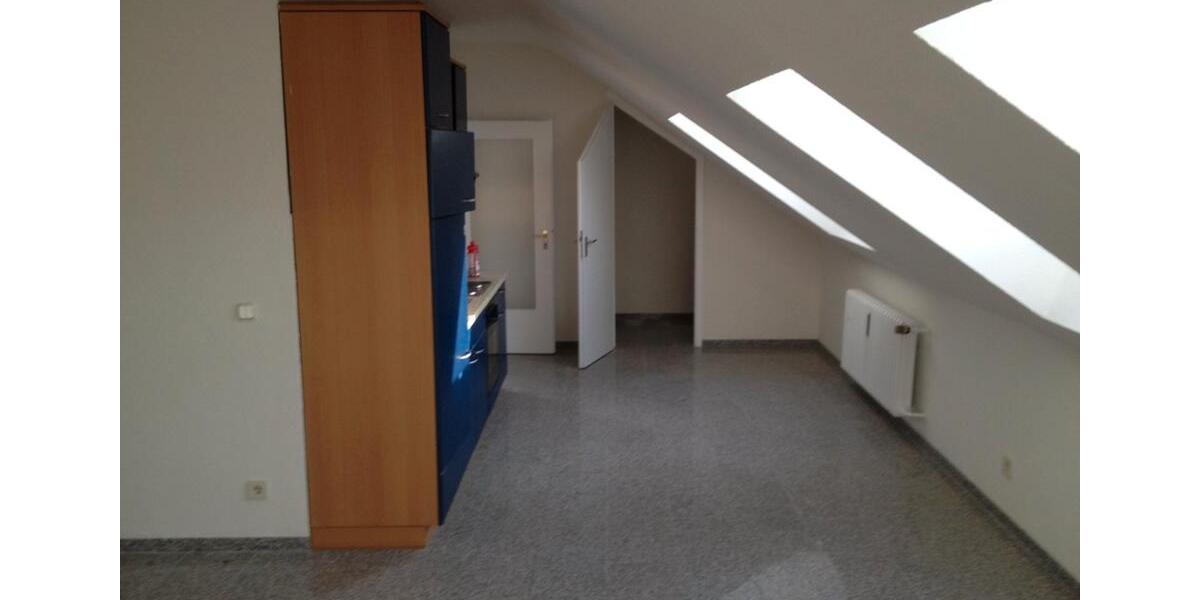 Dachgeschoßwohnung Ratingen - 2 Zimmer, 75 m&sup2;, 790&euro; | Angebot:26462870