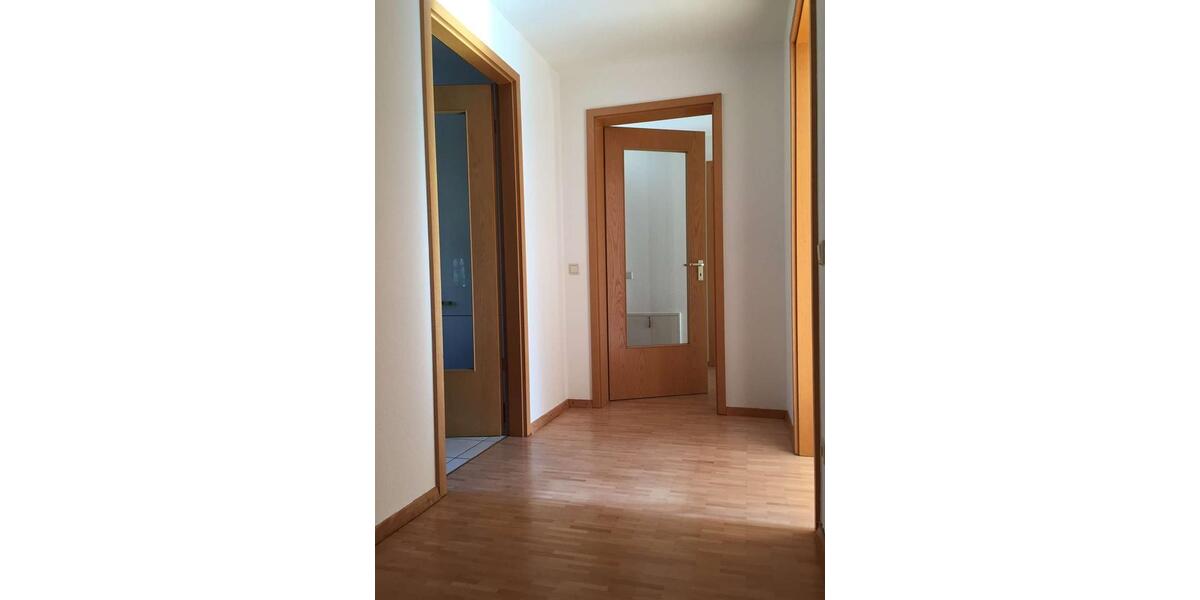 Etagenwohnung Düsseldorf Heerdt - 3 Zimmer, 87 m&sup2;, 1.070&euro; | Angebot:25971235