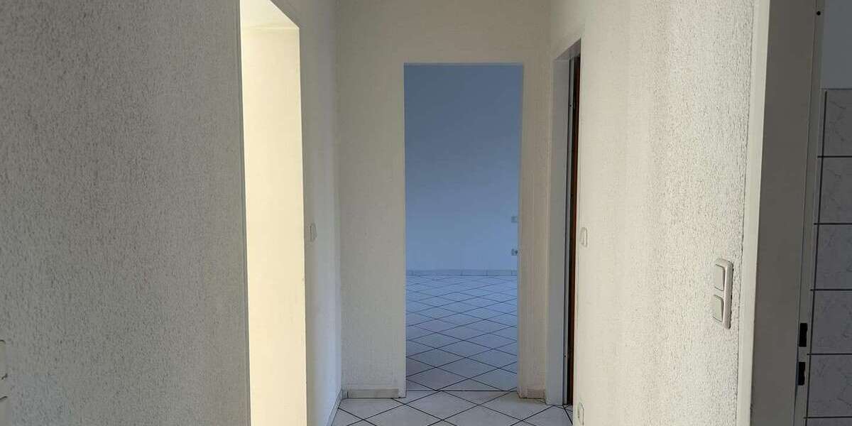 Etagenwohnung Duisburg Duisburg-Mitte - 3 Zimmer, 60 m&sup2;, 535&euro; | Angebot:25373438