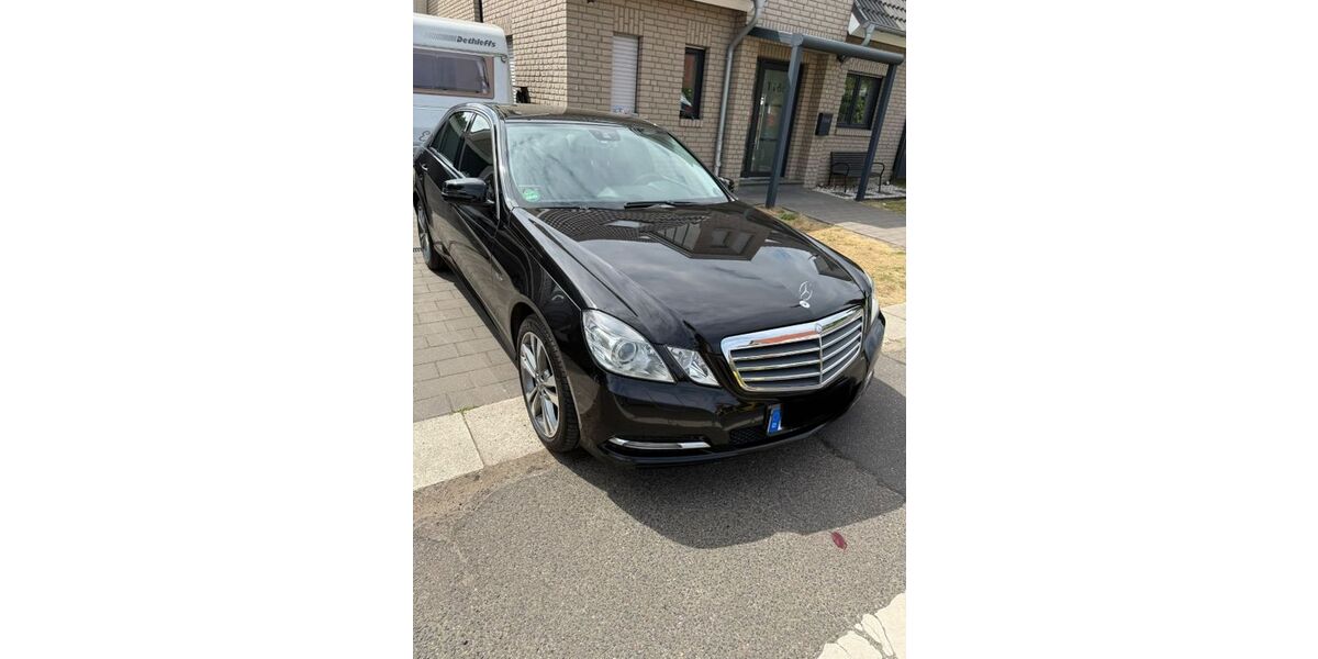 Mercedes-Benz E 220 267.000 km 6.350 &euro; Grefrath 47929