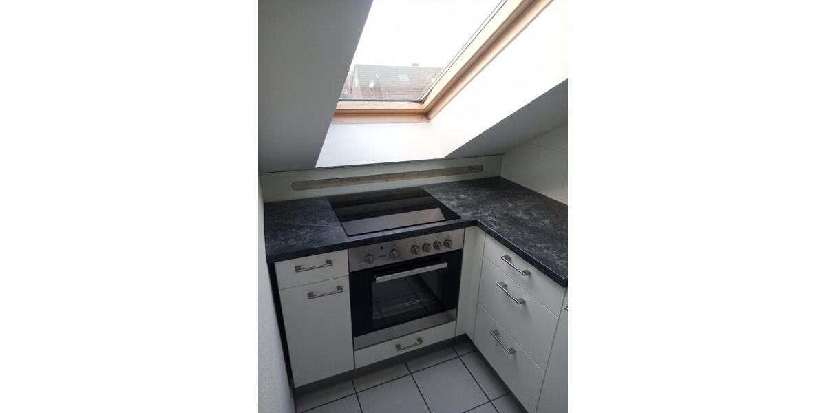 Dachgeschoßwohnung Mülheim an der Ruhr Dümpten - 2 Zimmer, 52 m&sup2;, 494&euro; | Angebot:25616664