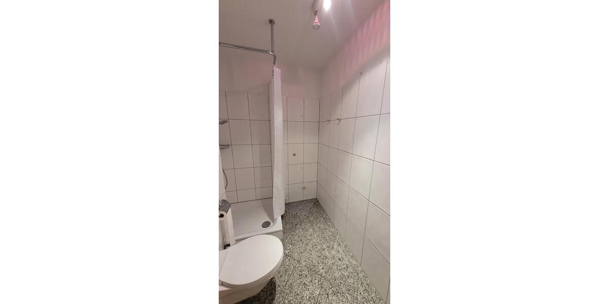 Dachgeschoßwohnung Meerbusch Kierst - 2 Zimmer, 73 m&sup2;, 1.150&euro; | Angebot:25943414