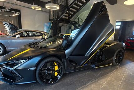 Lamborghini Revuelto 2.600 km 587.499 &euro; Kaarst 41564