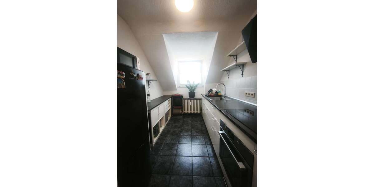 Etagenwohnung Düsseldorf Bilk - 3 Zimmer, 74 m&sup2;, 1.350&euro; | Angebot:26745268