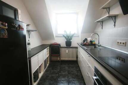 Wohnung Düsseldorf Bilk - 3 Zimmer, 74 m&sup2;, 1.350&euro; | Angebot:26745268