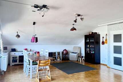 Wohnung Düsseldorf Stadtbezirk 9 - 4 Zimmer, 93 m&sup2;, 359.000&euro; | Angebot:25589690