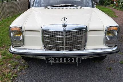 Mercedes-Benz 220 138.000 km 17.750 &euro; Duisburg 47259