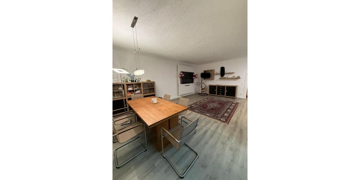 Etagenwohnung Krefeld Cracau - 3 Zimmer, 110 m&sup2;, 315.000&euro; | Angebot:24795955