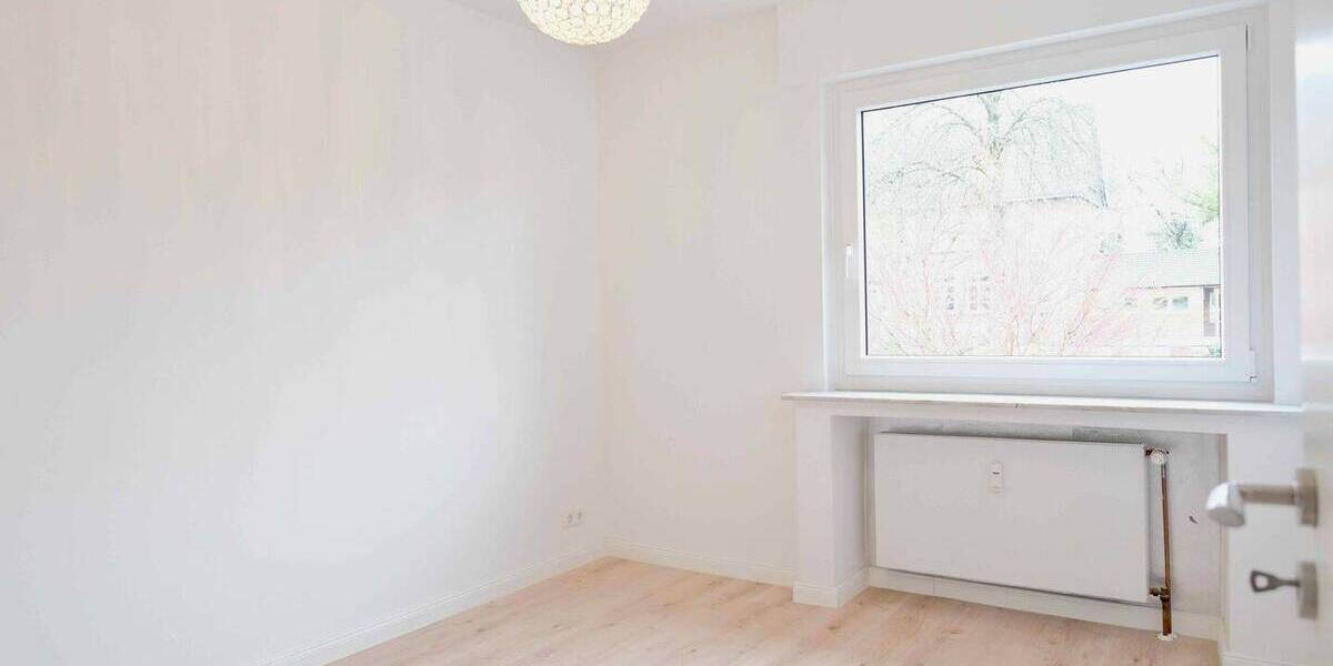 Mehrfamilienhaus, Wohnhaus Willich - 7 Zimmer, 210 m&sup2;, 749.000&euro; | Angebot:26029111