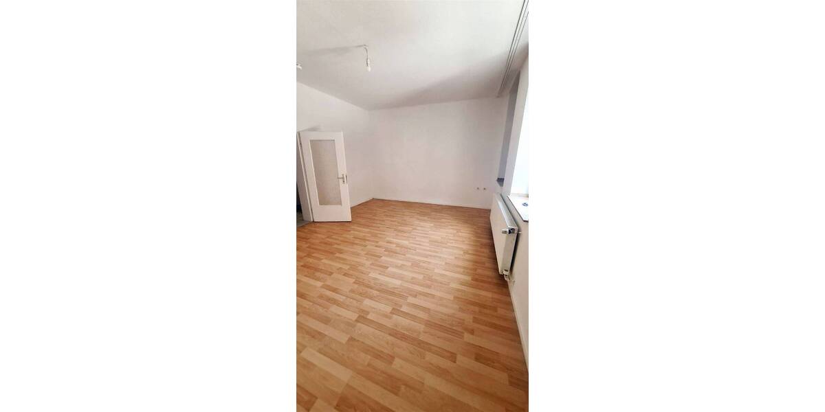 Etagenwohnung Oberhausen Altstadt-Mitte - 3 Zimmer, 65 m&sup2;, 495&euro; | Angebot:26733141