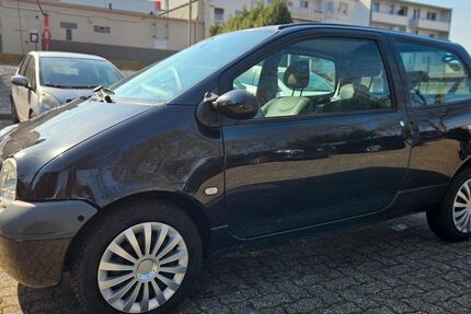 Renault Twingo 104.422 km 999 &euro; Moers 47443