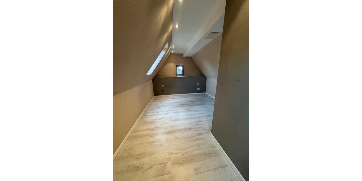 Doppelhaushälfte Essen Stadtbezirk VI - 5 Zimmer, 90 m&sup2;, 355.000&euro; | Angebot:27270702
