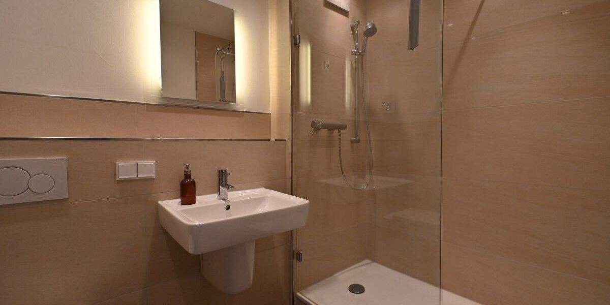 Etagenwohnung Mülheim Menden/Ickten - 4 Zimmer, 134 m&sup2;, 2.100&euro; | Angebot:25834606