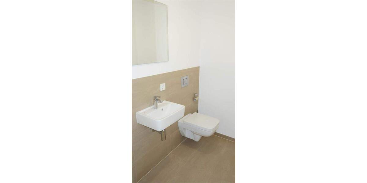 Etagenwohnung Düsseldorf Flingern Nord - 3 Zimmer, 95 m&sup2;, 1.575&euro; | Angebot:25851552