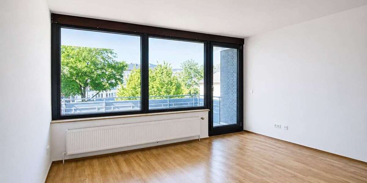 Etagenwohnung Krefeld-Zentrum Zentrum - 3 Zimmer, 78 m&sup2;, 670&euro; | Angebot:27097841