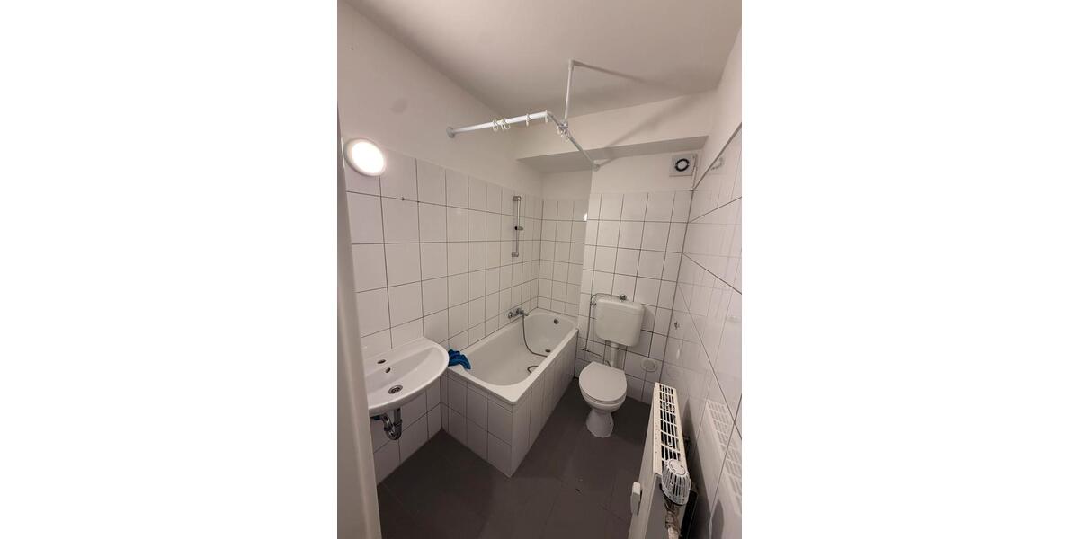 Erdgeschoßwohnung Duisburg Mittelmeiderich - 3.5 Zimmer, 59 m&sup2;, 650&euro; | Angebot:25023205