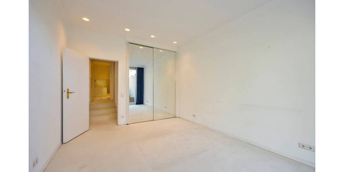 Etagenwohnung Düsseldorf Hubbelrath - 5 Zimmer, 169 m&sup2;, 500.000&euro; | Angebot:25744335