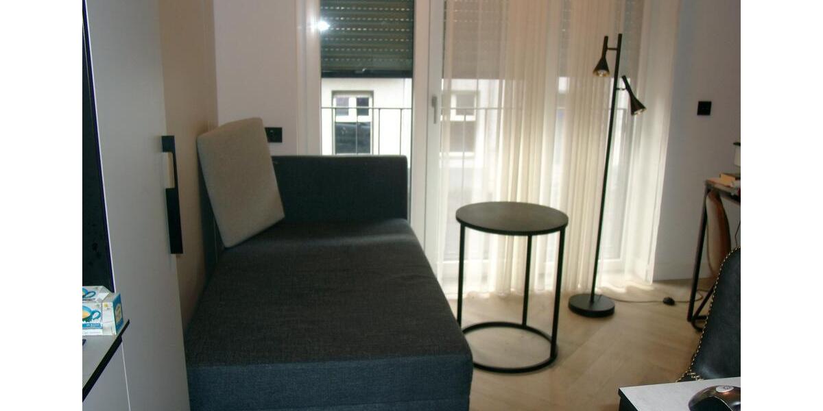 Etagenwohnung Düsseldorf Oberbilk - 1 Zimmer, 20 m&sup2;, 765&euro; | Angebot:25048234