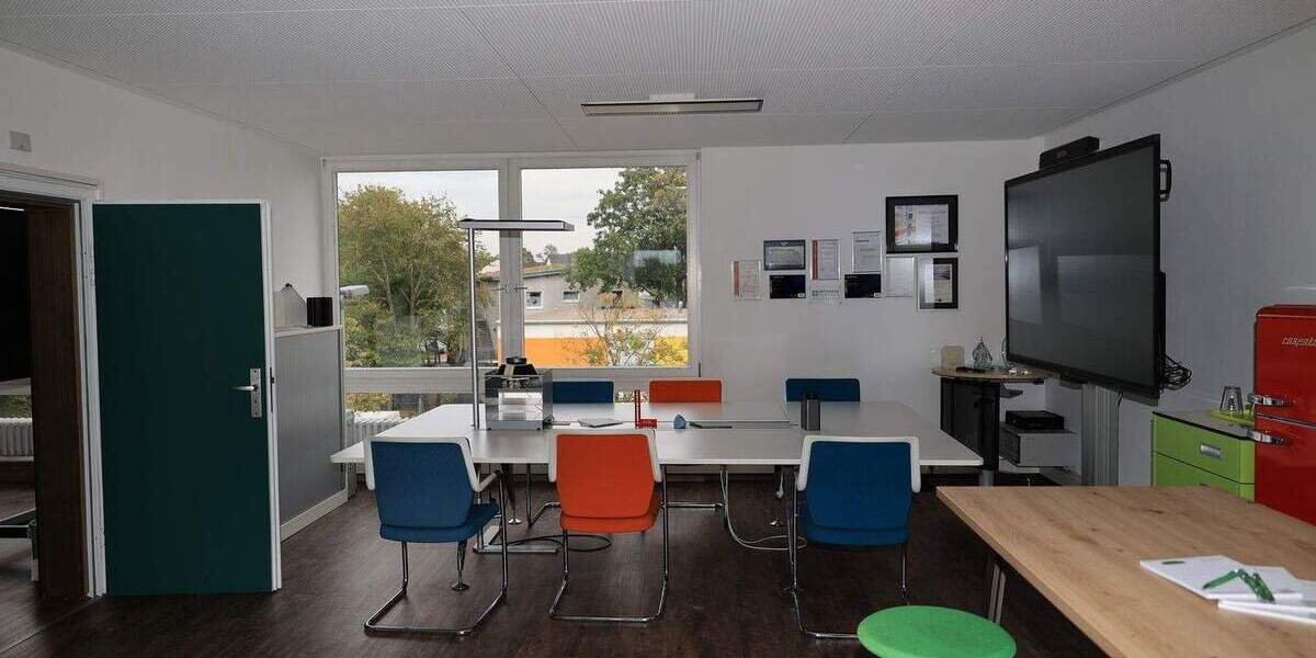 Gewerbeobjekt Duisburg Wanheim-Angerhausen - 6 Zimmer, 203 m&sup2;, 1.712&euro; | Angebot:25663827