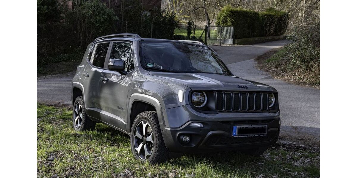 Jeep Renegade 61.000 km 21.099 &euro; Krefeld 47802