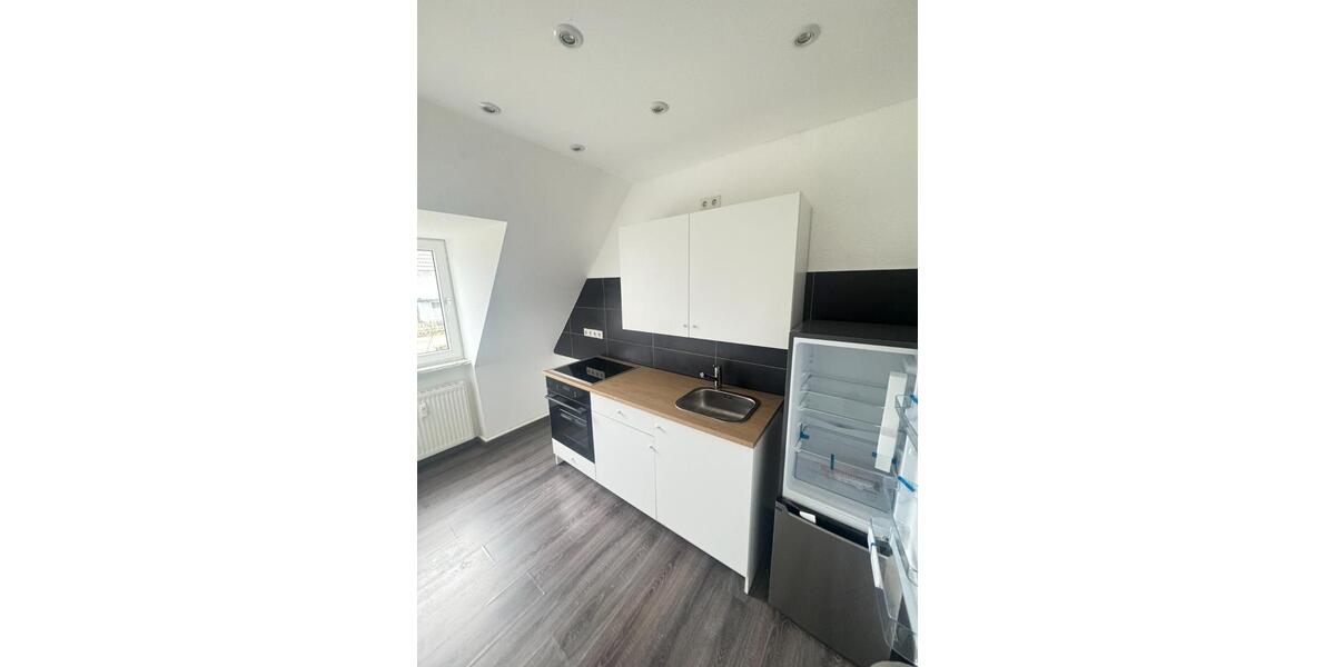 Dachgeschoßwohnung Krefeld Benrad - 2 Zimmer, 60 m&sup2;, 750&euro; | Angebot:25484276