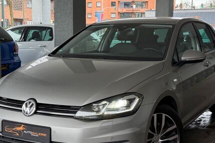 VW Golf 136.000 km 15.990 &euro; Düsseldorf 40229