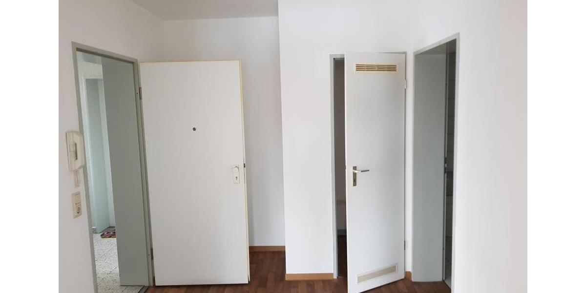 Etagenwohnung Duisburg Hamborn - 2.5 Zimmer, 64 m&sup2;, 576&euro; | Angebot:25956775