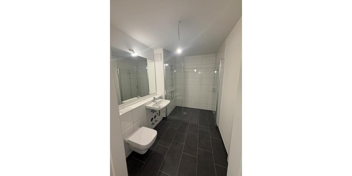 Etagenwohnung Neuss - 2 Zimmer, 49 m&sup2;, 912&euro; | Angebot:26605393