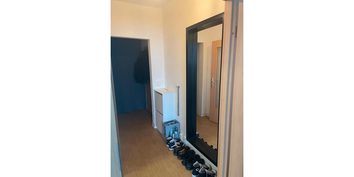 Etagenwohnung Duisburg - 2 Zimmer, 43 m&sup2;, 850&euro; | Angebot:25052504