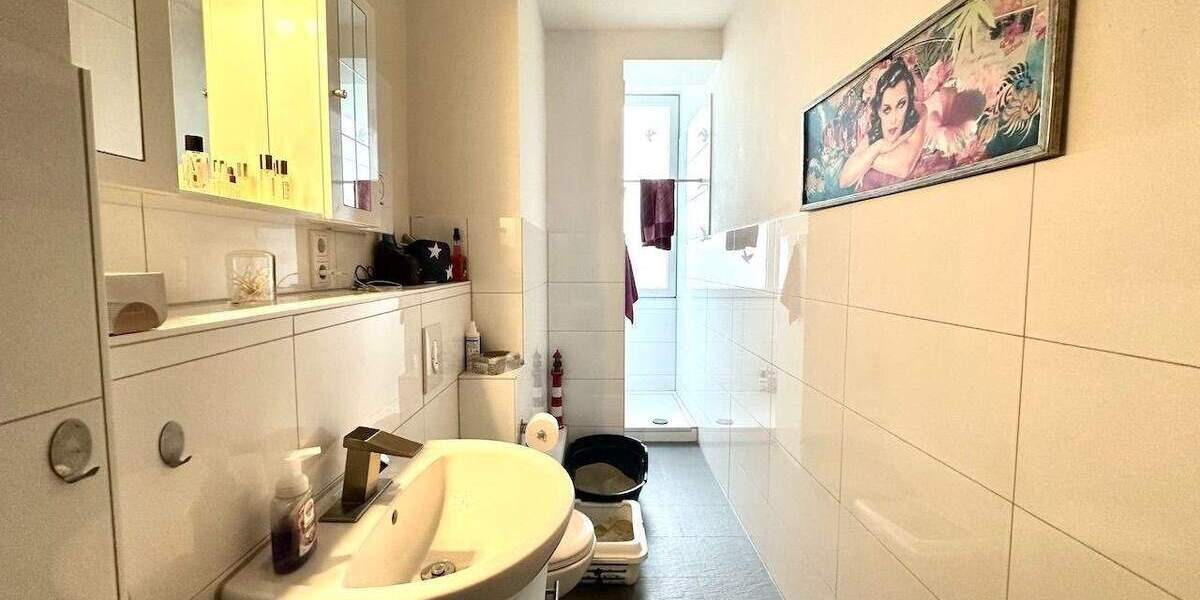 Mehrfamilienhaus, Wohnhaus Düsseldorf Heerdt - 6 Zimmer, 178 m&sup2;, 889.000&euro; | Angebot:25736814