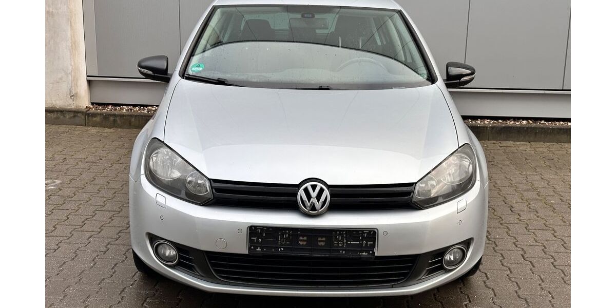 VW Golf 180.000 km 5.400 &euro; Düsseldorf - Bezirk 8 40231