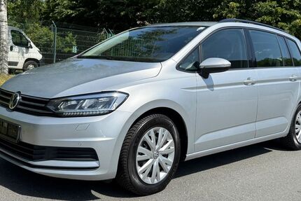 VW Touran 225.800 km 7.999 &euro; Bottrop 46236
