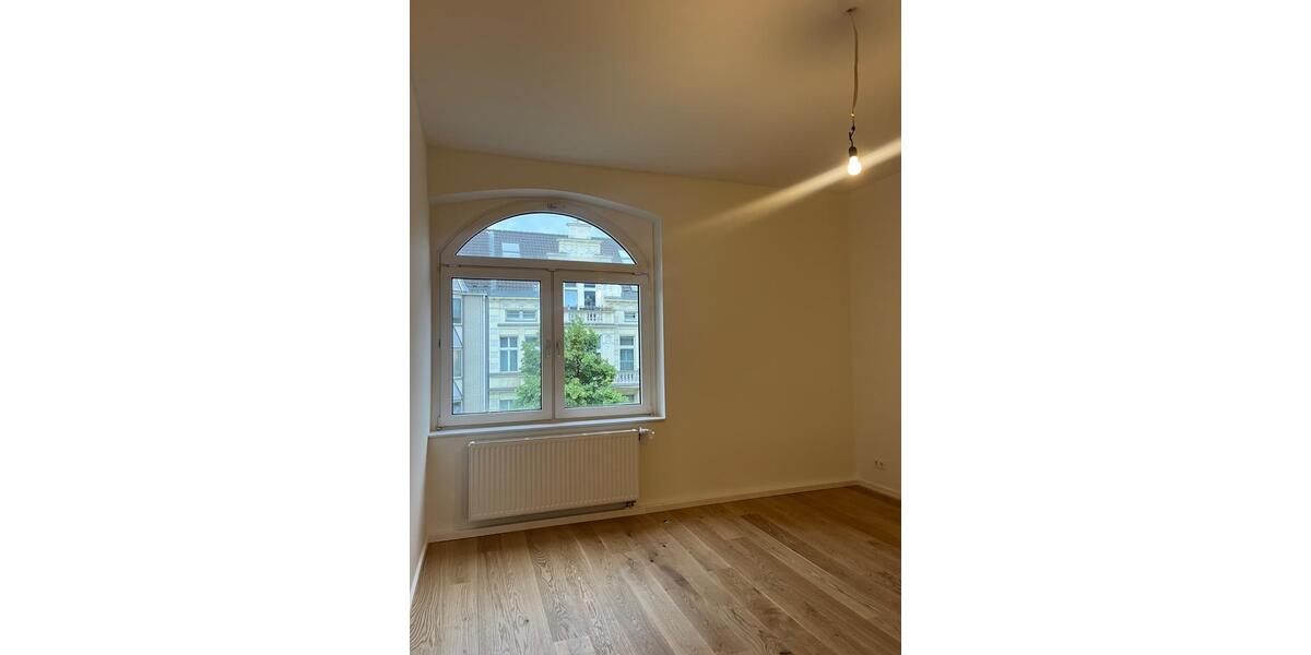 Etagenwohnung Düsseldorf Pempelfort - 2 Zimmer, 76 m&sup2;, 1.350&euro; | Angebot:26640722