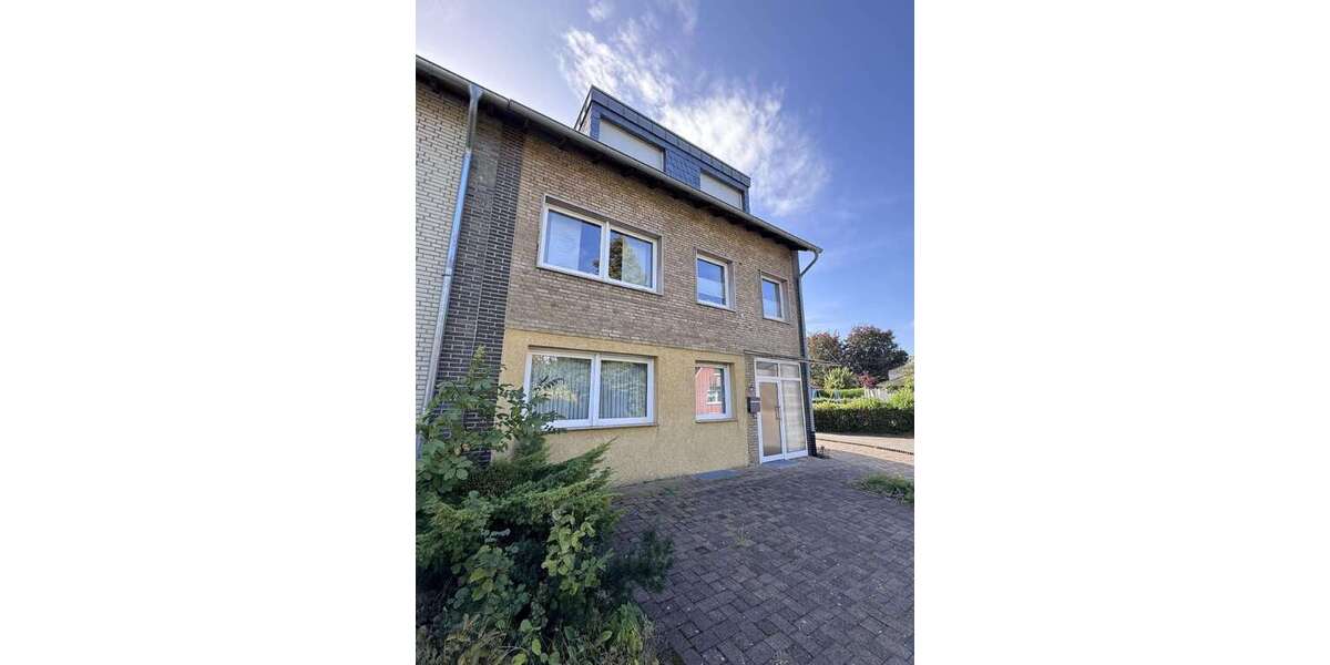 Einfamilienhaus Wesel-Flüren Flüren - 7 Zimmer, 254 m&sup2;, 349.000&euro; | Angebot:23312779